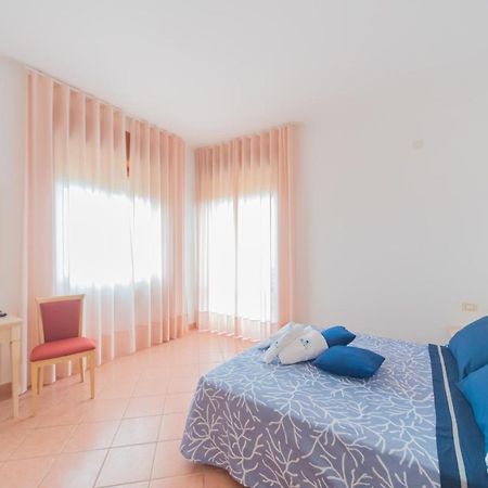Hotel America Marina di Camerota Bagian luar foto