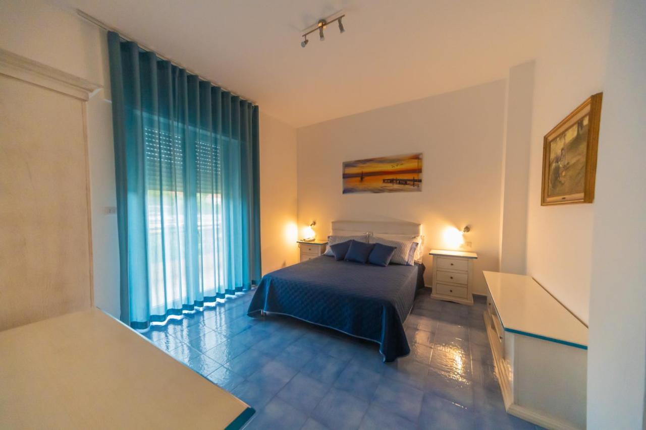 Hotel America Marina di Camerota Bagian luar foto