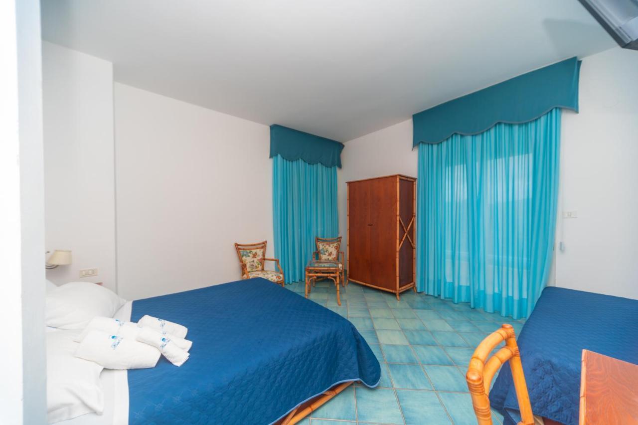 Hotel America Marina di Camerota Bagian luar foto
