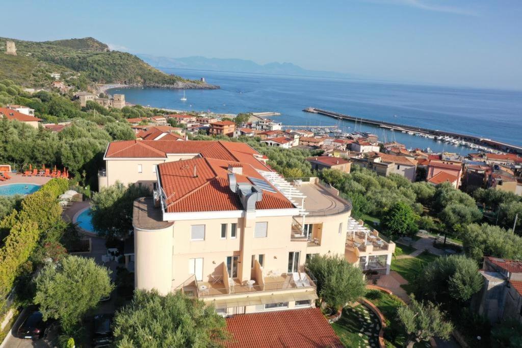 Hotel America Marina di Camerota Bagian luar foto