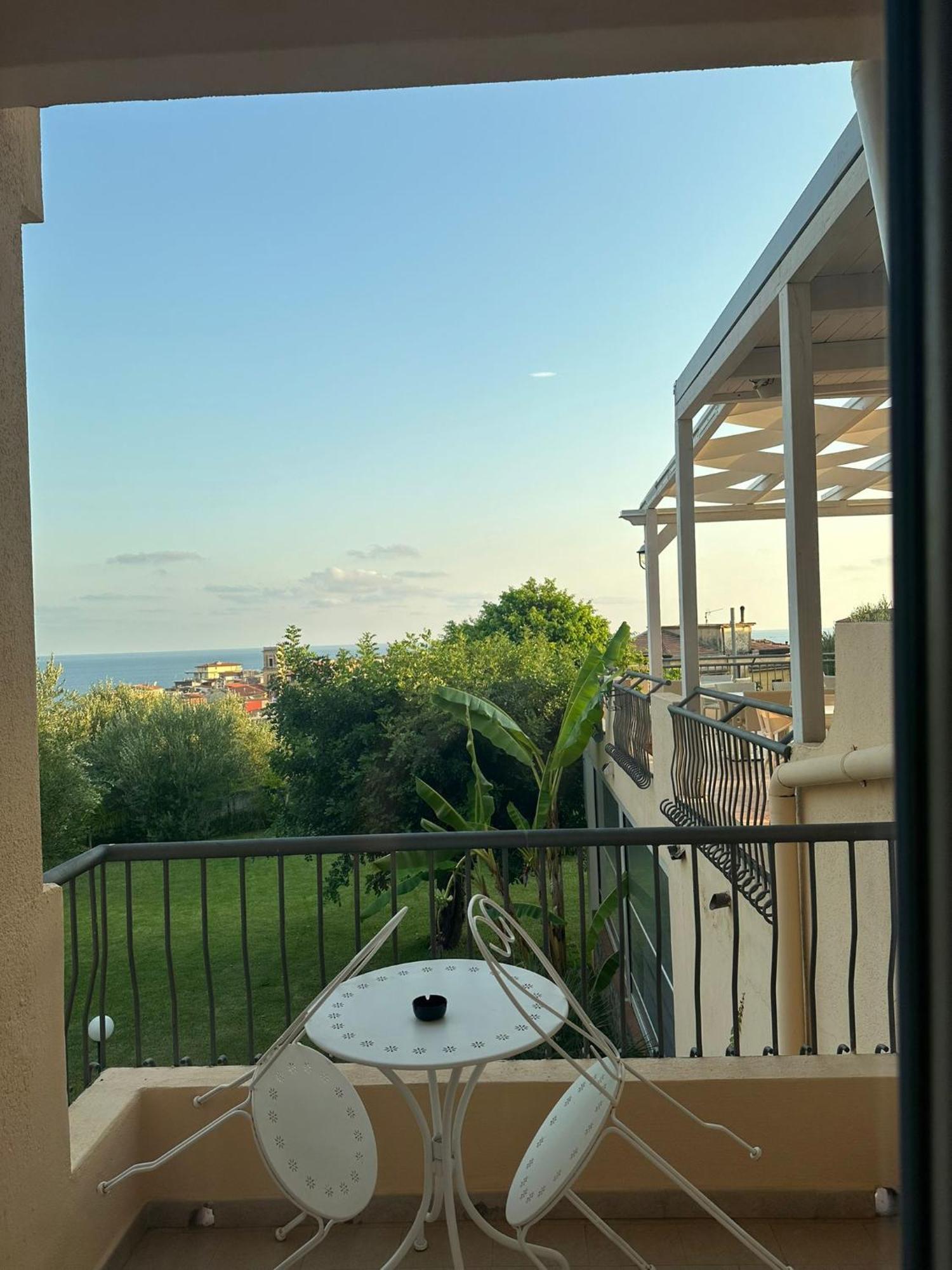 Hotel America Marina di Camerota Bagian luar foto