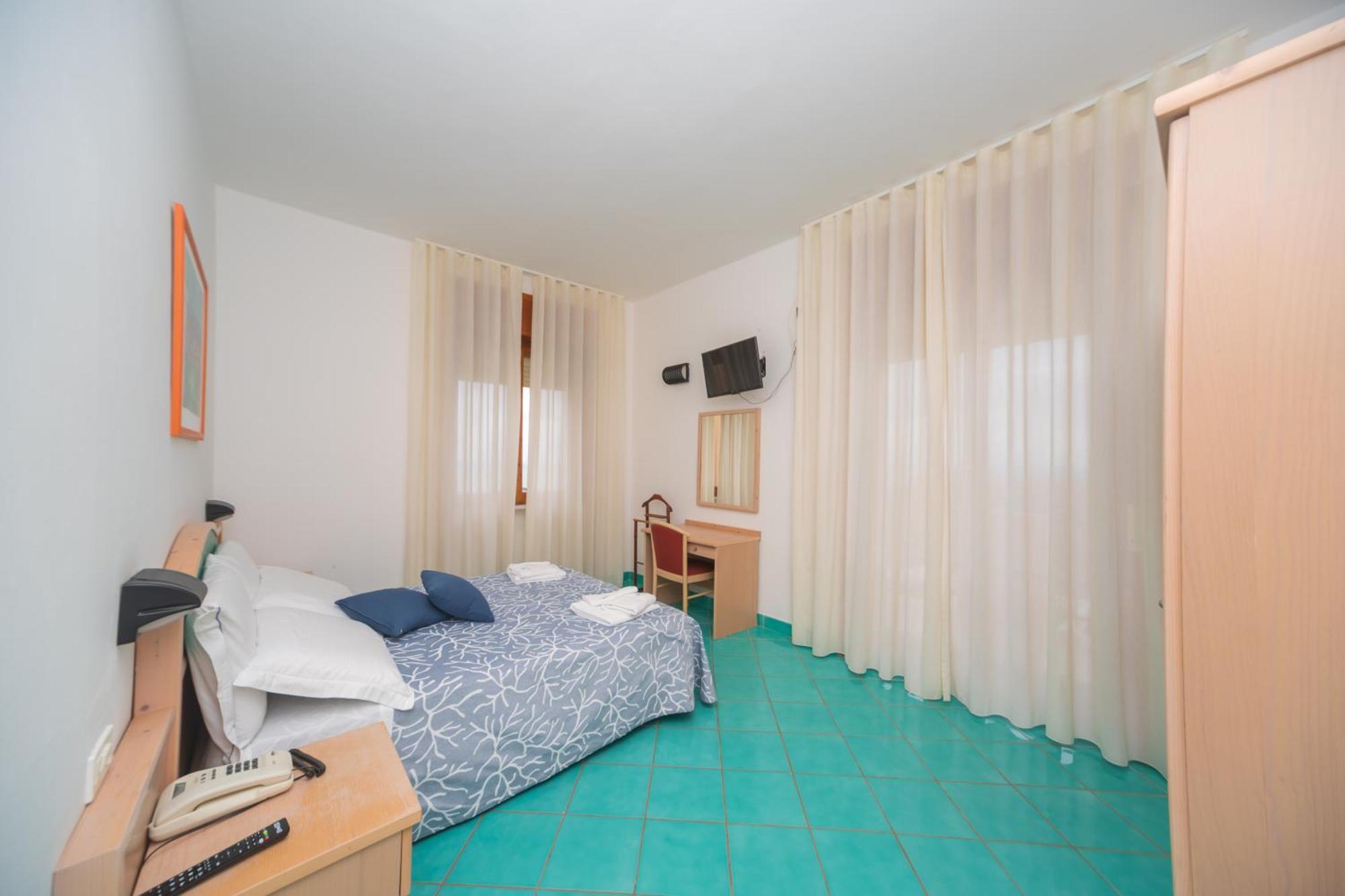 Hotel America Marina di Camerota Bagian luar foto