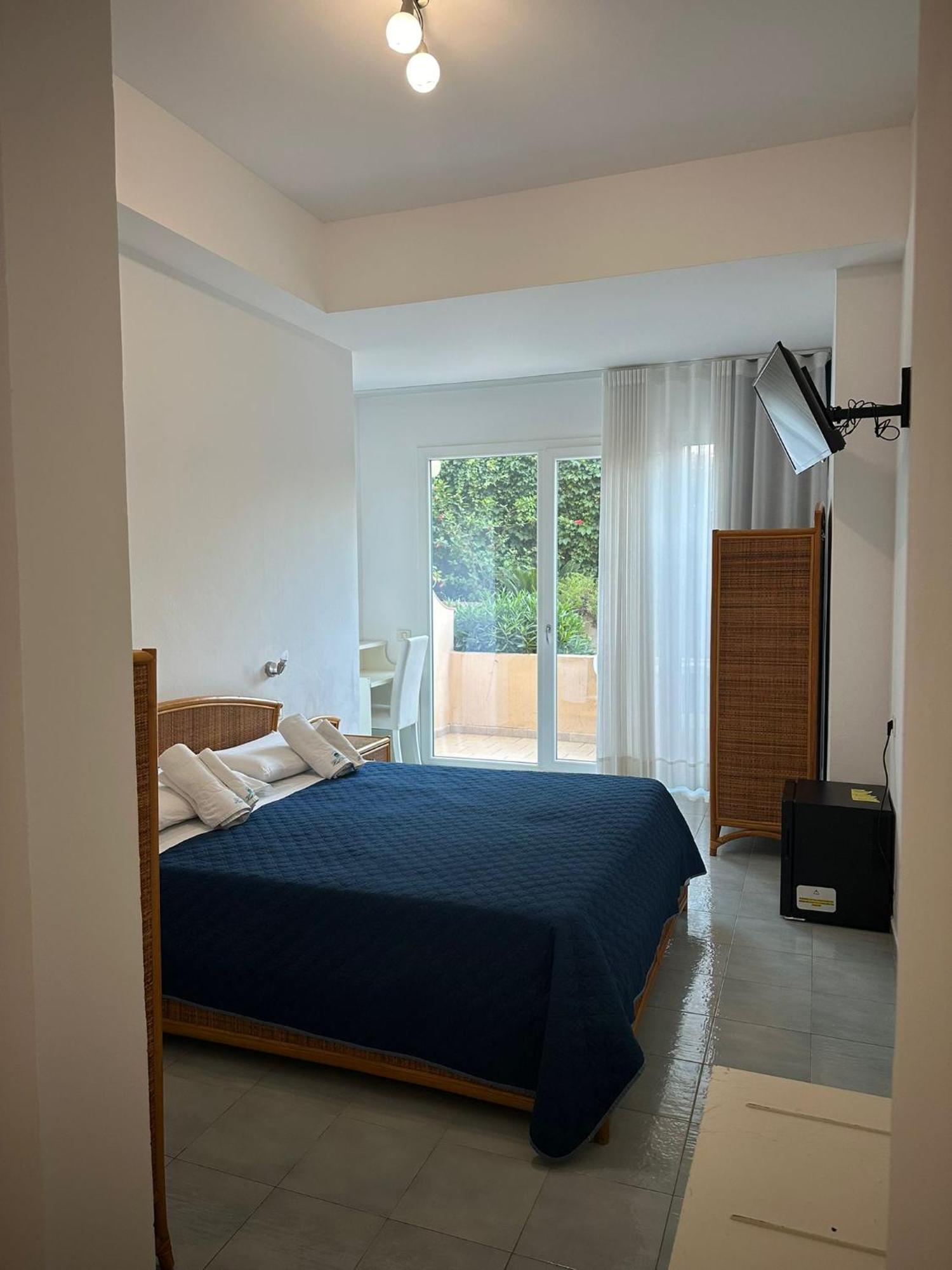 Hotel America Marina di Camerota Bagian luar foto