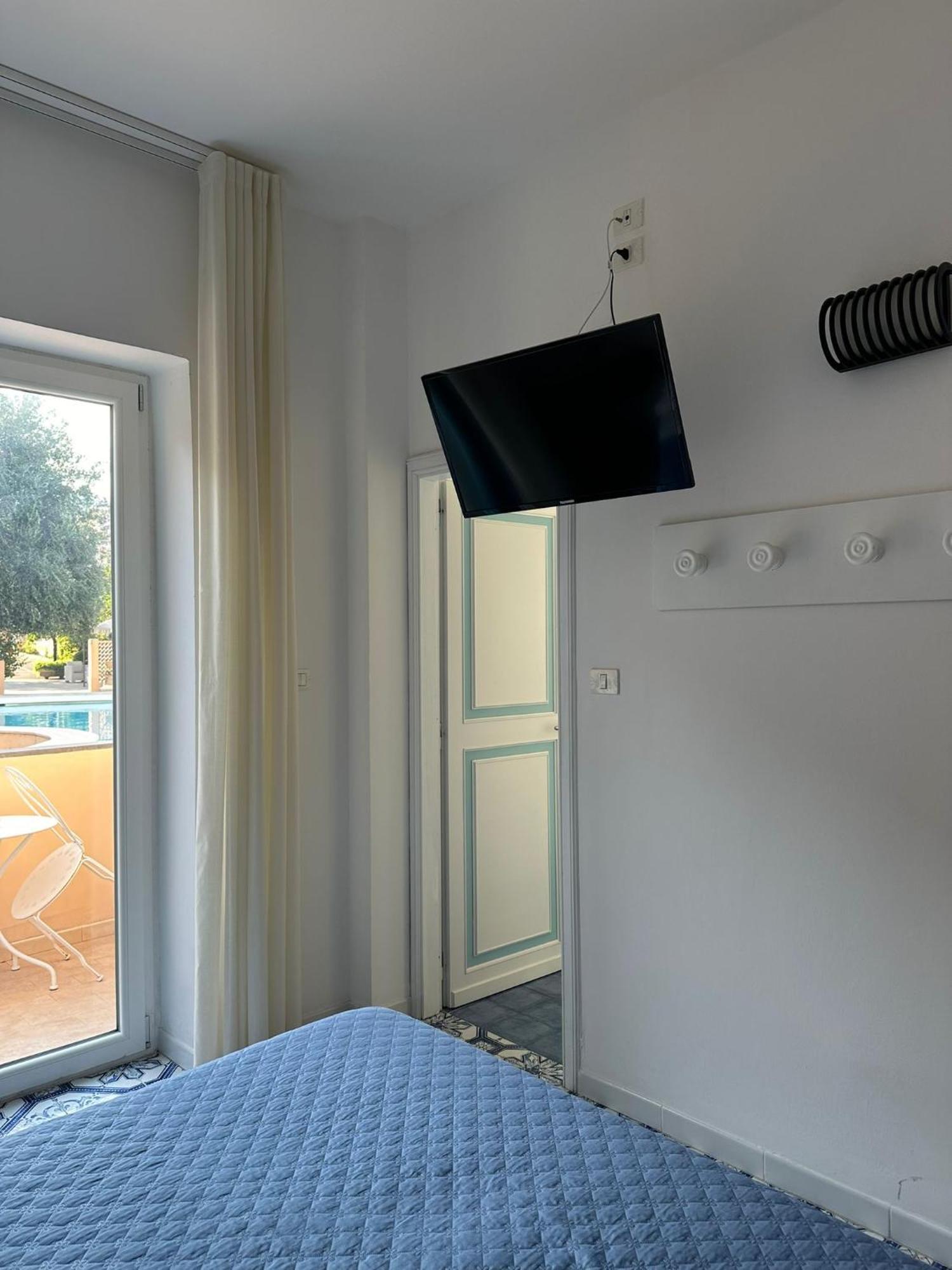 Hotel America Marina di Camerota Bagian luar foto